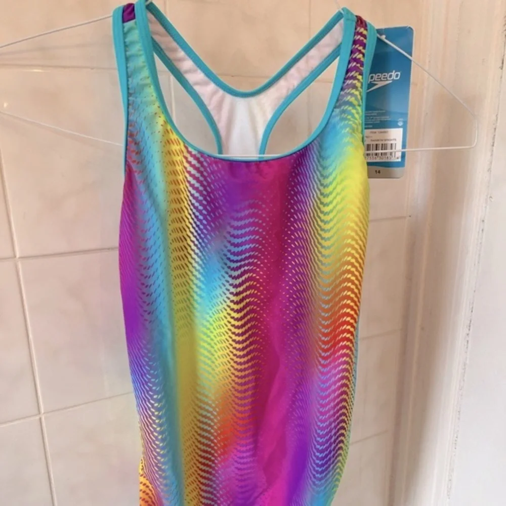 NWT girls Speedo swimsuit in size 14